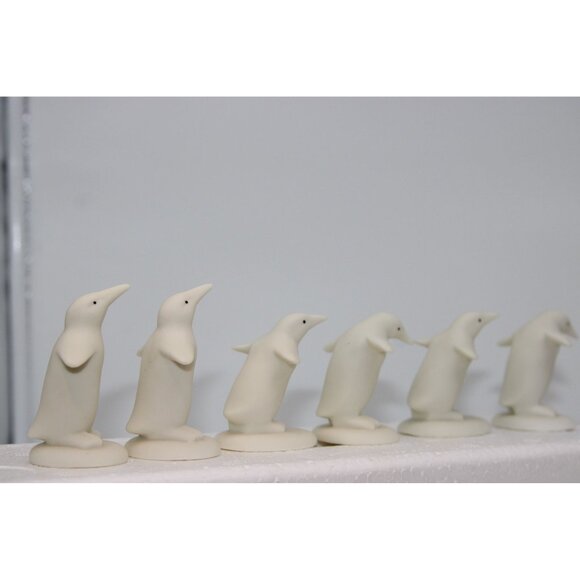 Dept 56 Snowbabies - Parade of Penguins, set of 6 - Picture 3 of 8